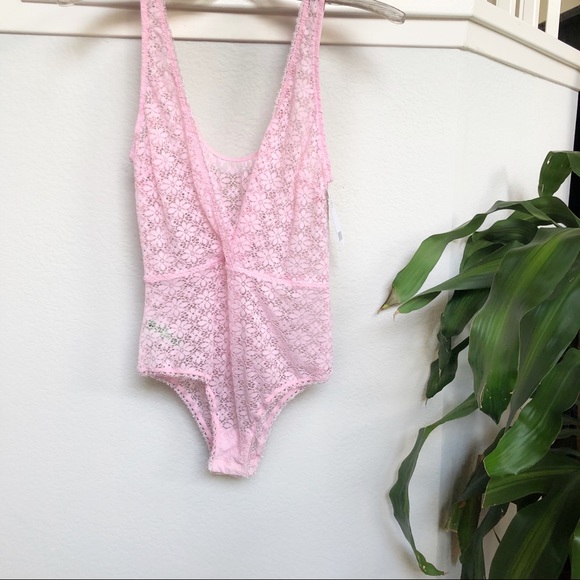 Honeydew Intimates Pink laced body suit size M - Picture 2 of 7
